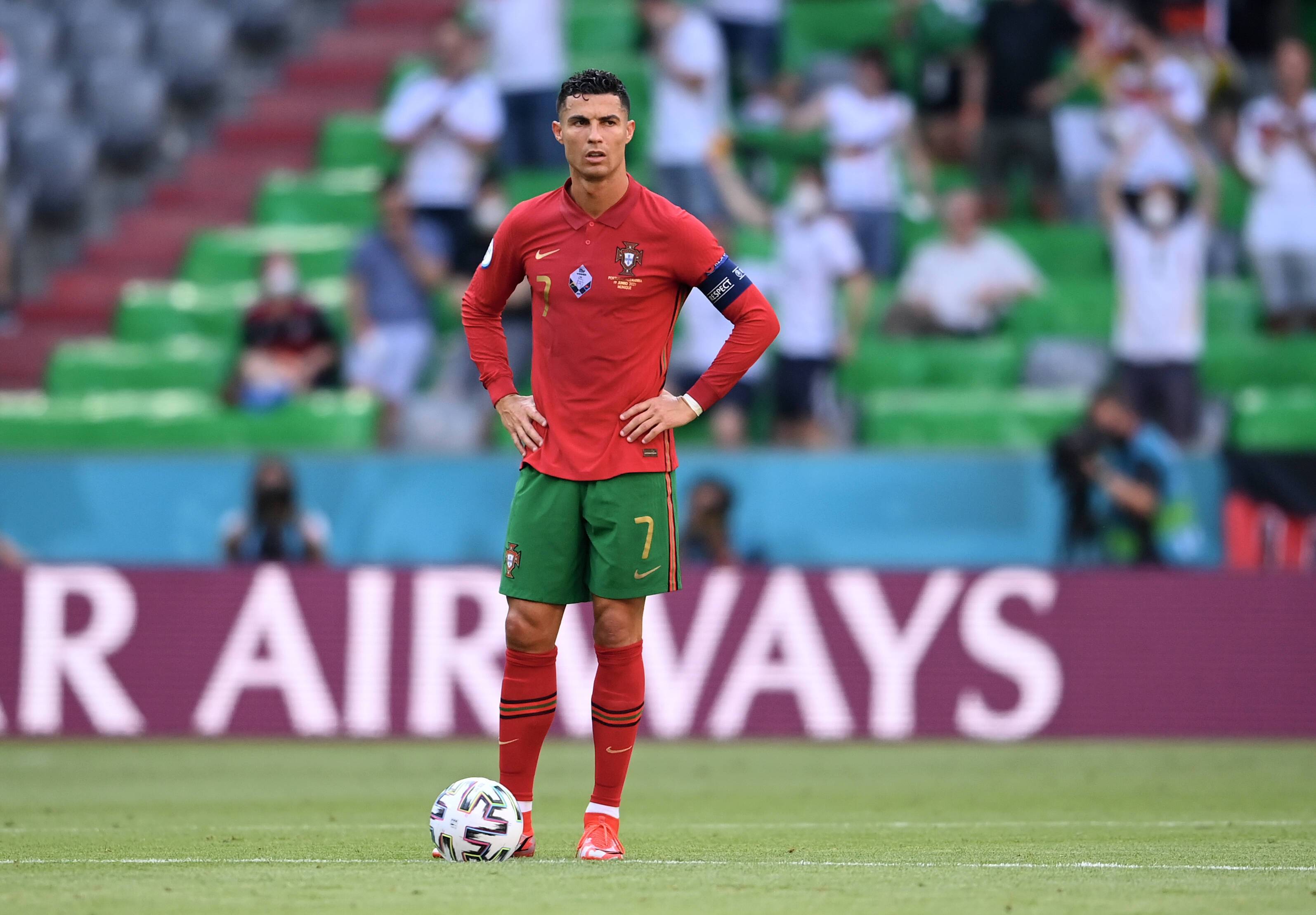 أغرب صفقة في تاريخ كرة القدمناد تشيكي يوقع مع لاعب لم يسبق له اللعب